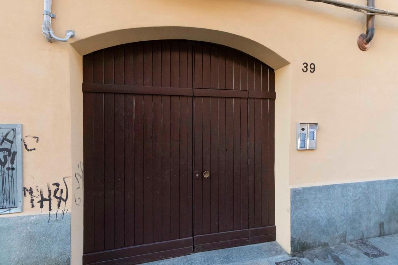 Borgo Dora Artistic Studio Apartamento Turim Exterior foto